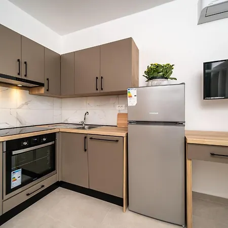 Amazing In Apartment *